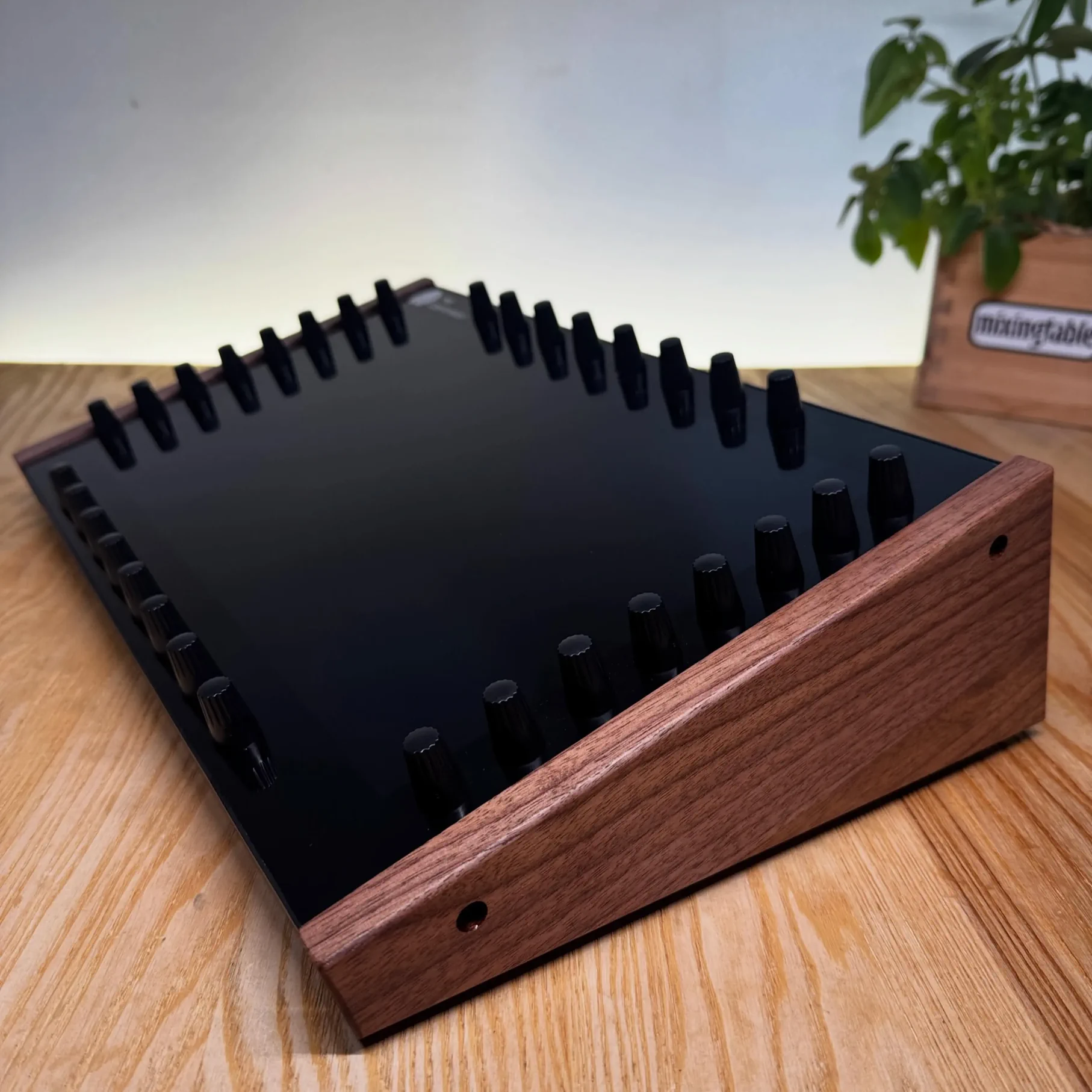 Custom made side panels by Mixingtable, alternate view